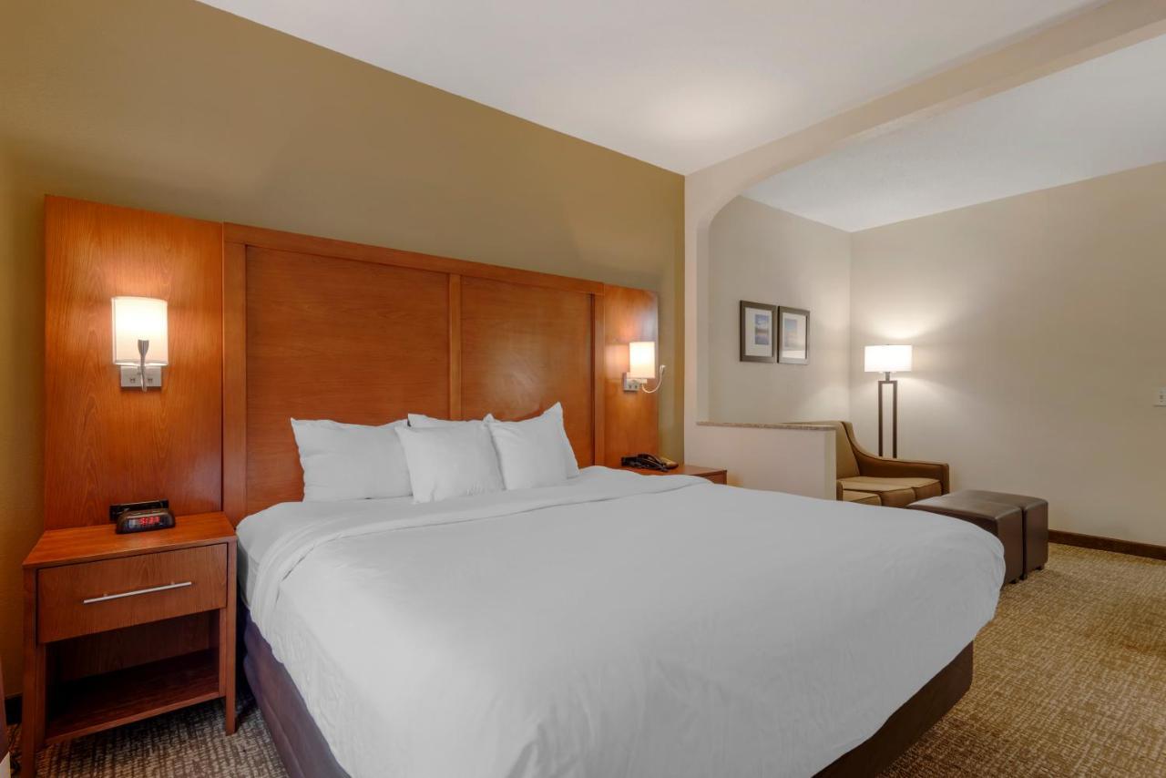 Comfort Suites Columbus State University Area Eksteriør billede