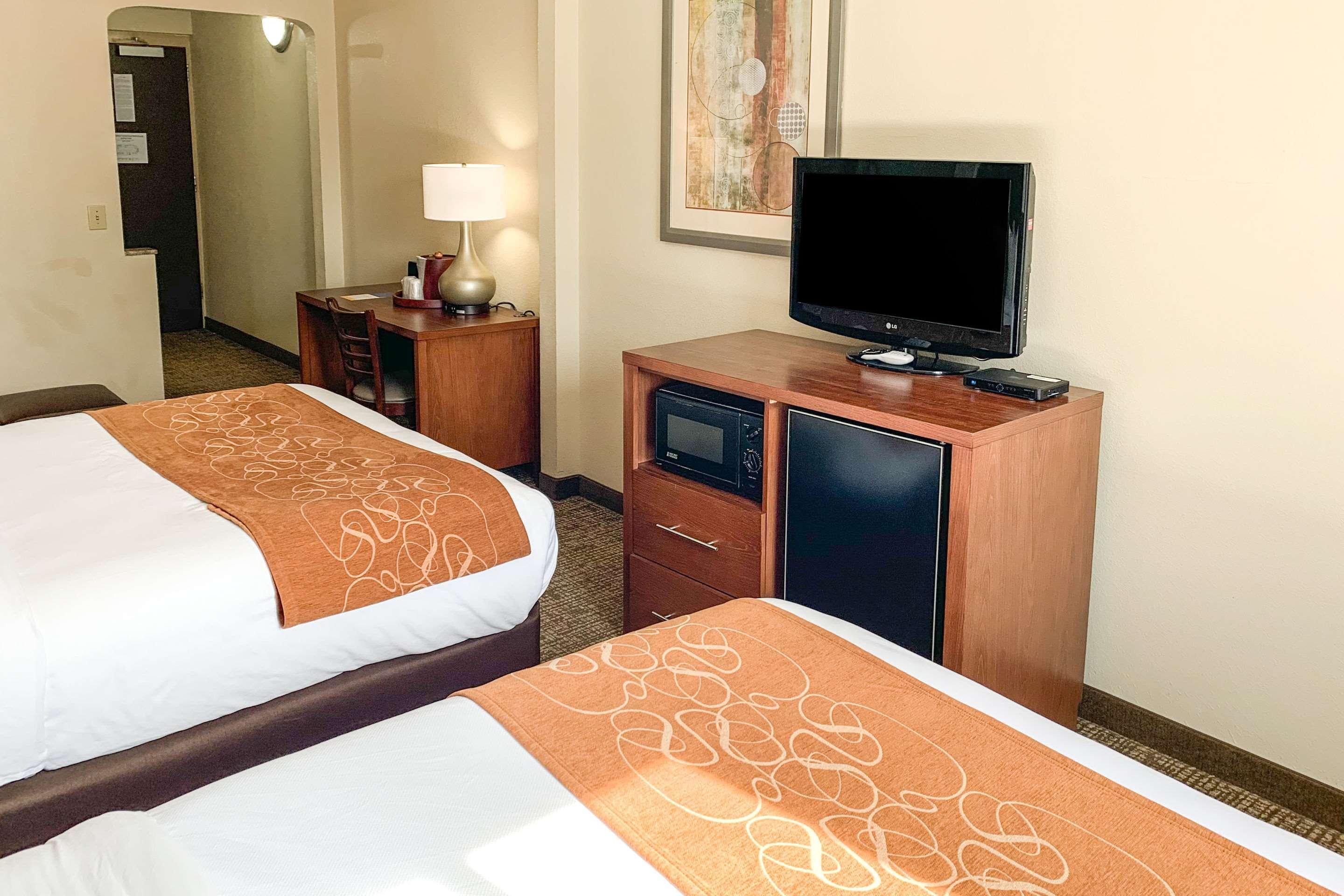 Comfort Suites Columbus State University Area Eksteriør billede