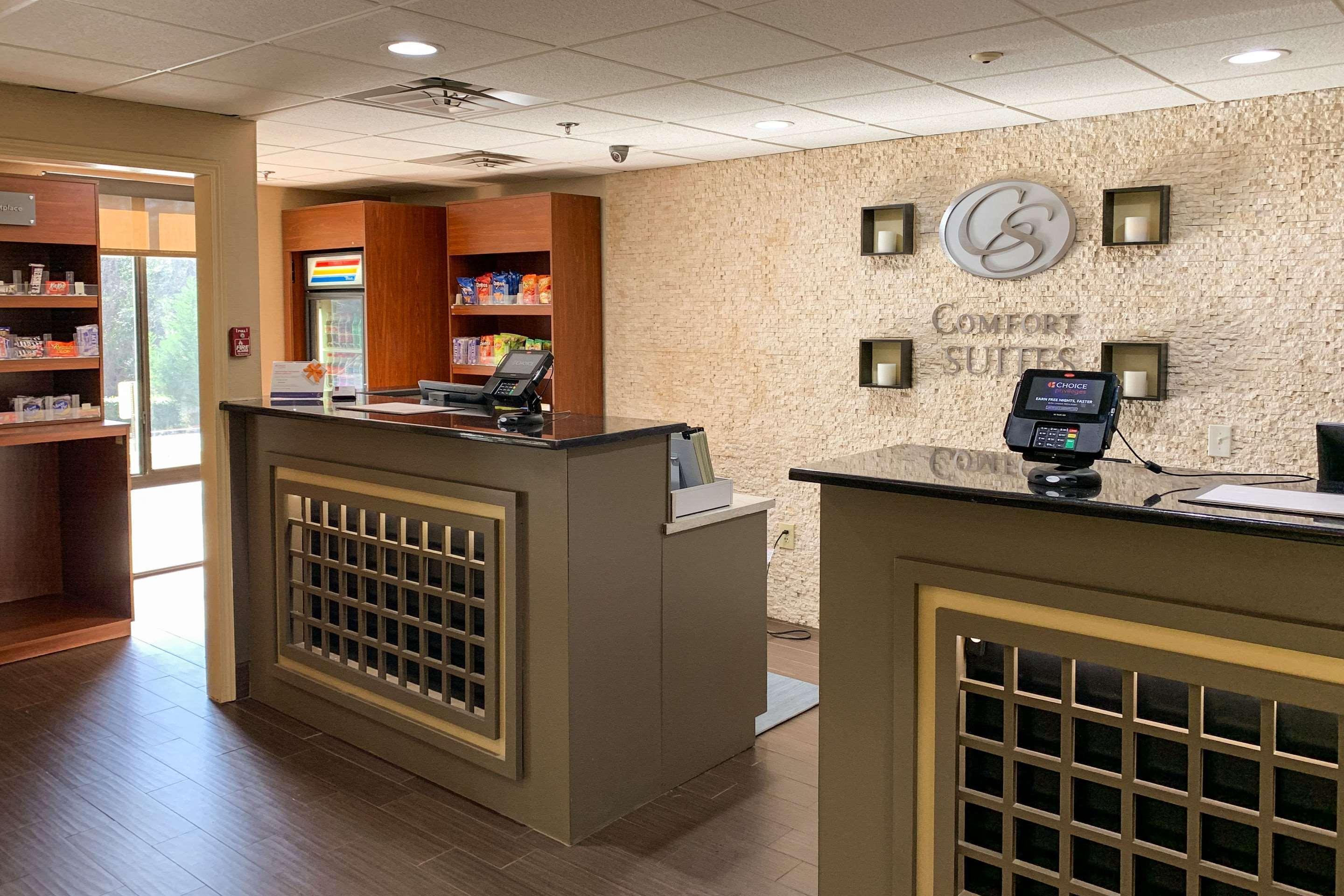 Comfort Suites Columbus State University Area Eksteriør billede